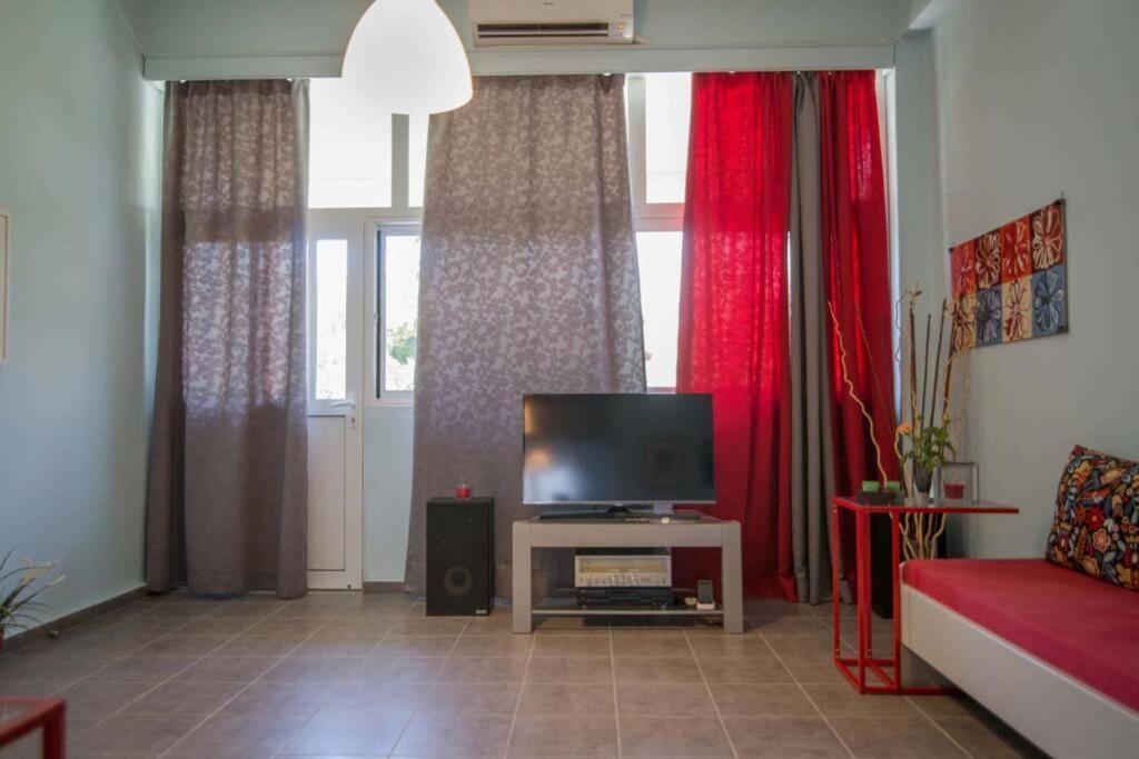 Ανακαινισμενη Μονοκατοικια 125 Τμ Στο Κεντρο Με Κηπο Mesolóngion Exterior foto